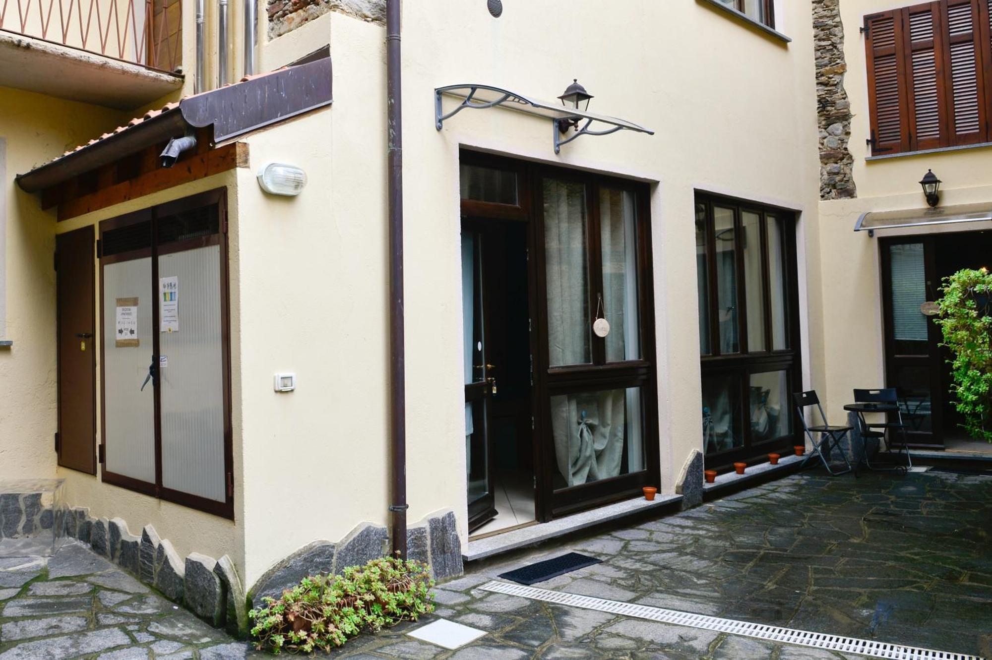 A Casa Di Sole Brovello Apartment Exterior photo